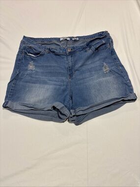 Wanna Betta Butt? YMI Mid Rise Distressed Jean Shorts Sz 20
